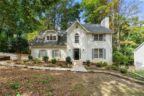 2517 Zachary Woods Dr Nw, Marietta, GA, 30064-1893 | Card Image