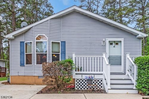 45 Goldenrod Pl, Jackson, NJ, 08527-3827 | Card Image
