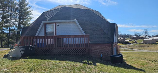 141 Clyde Ellis Dr, House other with 3 bedrooms, 2 bathrooms and null parking in Pennington Gap VA | Image 5