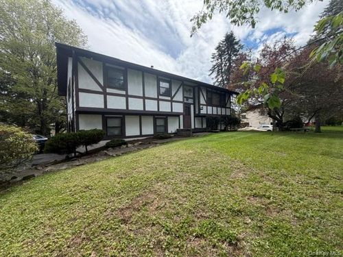 23 Bradner Dr, Warwick, NY, 10990-3602 | Card Image