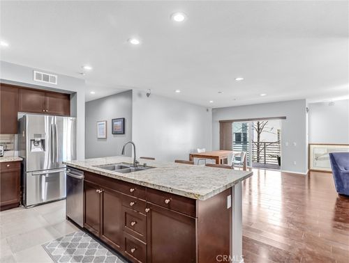 unit-302-12922 Union Ave, Hawthorne, CA, 90250-1843 | Card Image