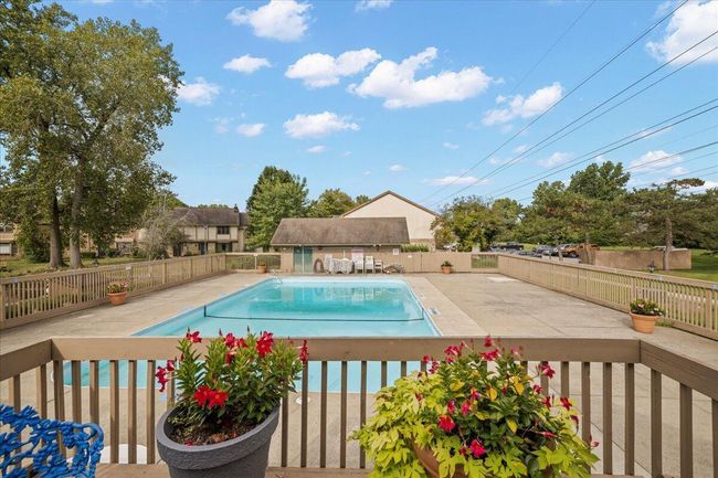 6121 Stornoway Dr S, Condo with 2 bedrooms, 2 bathrooms and null parking in Columbus OH | Image 26