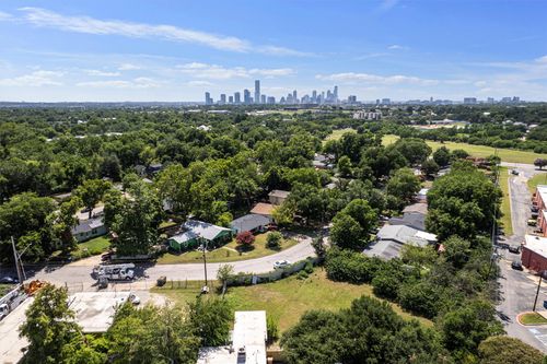 3311 Bengston Street, Austin, TX, 78702 | Card Image