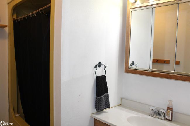 108 N Bloomfield Ave, House other with 4 bedrooms, 3 bathrooms and null parking in Bloomfield IA | Image 21