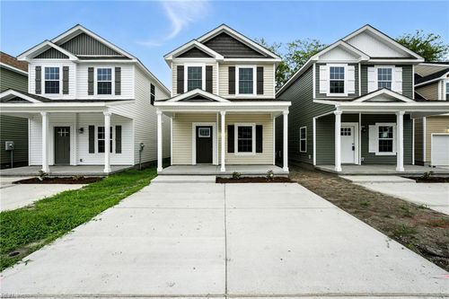 2705 Chicago Ave, Portsmouth, VA, 23704-6201 | Card Image
