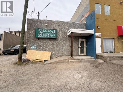 3309 Coldstream Avenue, Vernon, BC, V1T1Y1 | Card Image