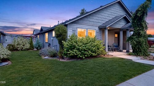61890 Ne Nates Place, Bend, OR, 97701 | Card Image