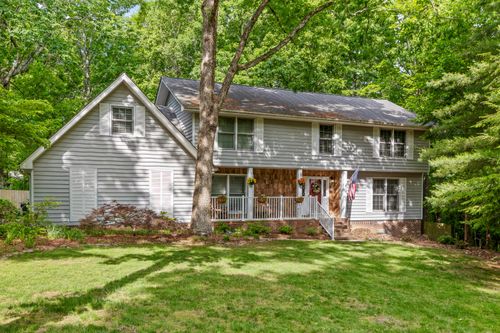 64 Whispering Pines Dr, Signal Mountain, TN, 37377-2076 | Card Image