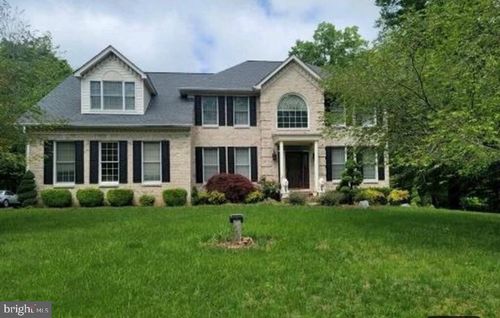 9238 Crescent Ln, LA PLATA, MD, 20646-2817 | Card Image