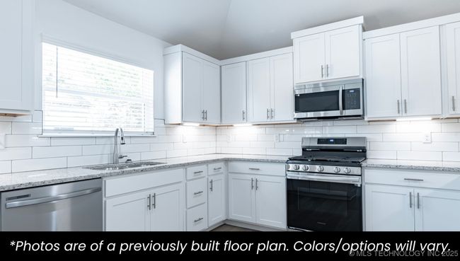219 S 25 Th St, House other with 3 bedrooms, 2 bathrooms and null parking in Collinsville OK | Image 9