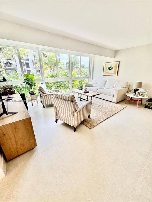 apt-32-555 Crandon Blvd, Key Biscayne, FL, 33149-1802 | Card Image