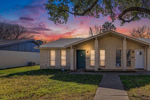 7702-7700 Mary Dr, North Richland Hills, TX, 76180-6440 | Card Image