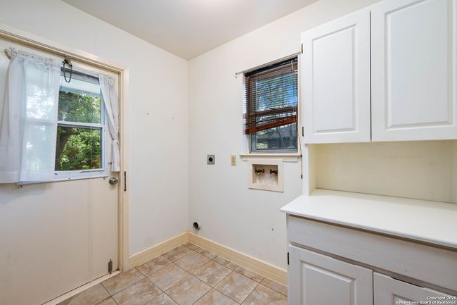 5645 Parkcrest Dr, House other with 4 bedrooms, 4 bathrooms and null parking in Windcrest TX | Image 25