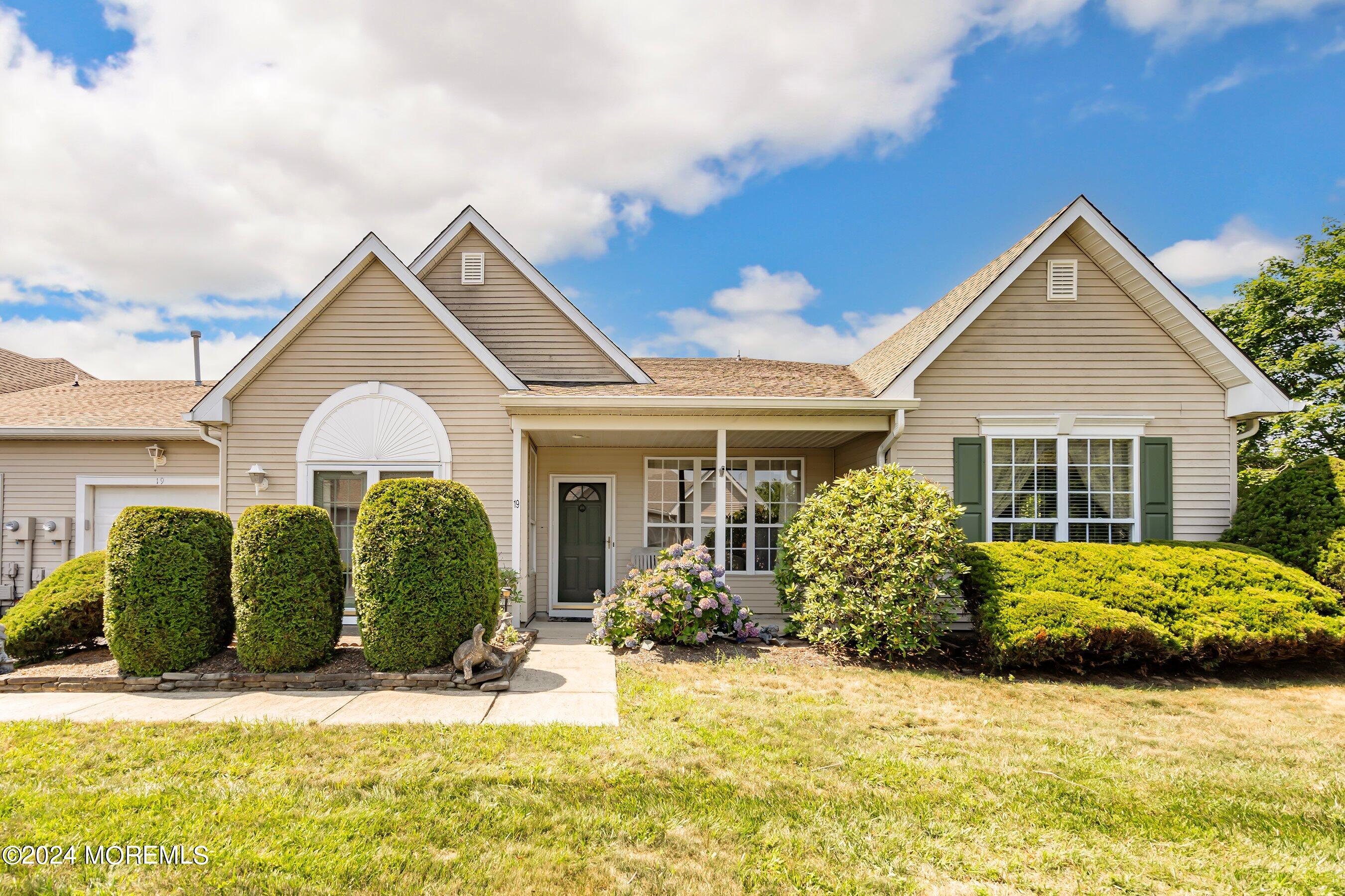 Foxwood Rd, Lakewood, NJ 08701