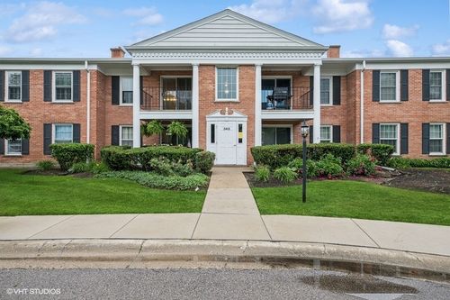 apt-204-563 Shorely Dr, Barrington, IL, 60010-3313 | Card Image