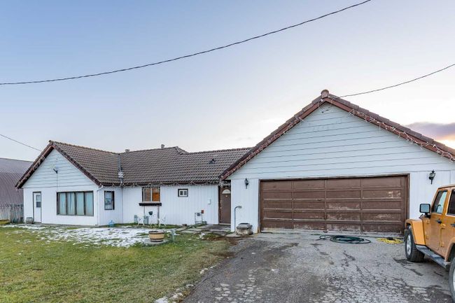 240037 Range Road 31, Home with 4 bedrooms, 2 bathrooms and 2 parking in Rural Rocky View County AB | Image 44