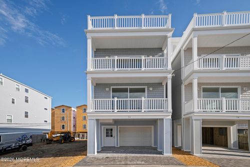 56 Franklin Ave, Seaside Heights, NJ, 08751-2528 | Card Image