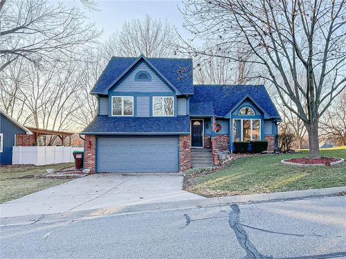 1645 E Timber Ridge Dr, Sedalia, MO, 65301-8956 | Card Image