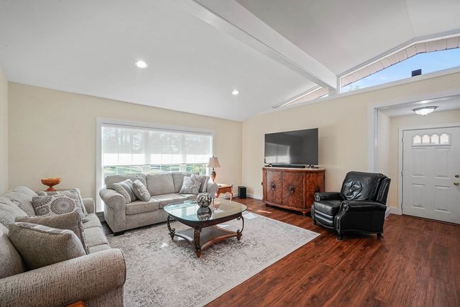 109 Allen Memorial Way, House other with 3 bedrooms, 2 bathrooms and 6 parking in Port St. Joe FL | Image 4