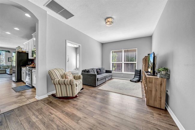 15861 Starling Water Dr, House other with 4 bedrooms, 3 bathrooms and null parking in LITHIA FL | Image 15