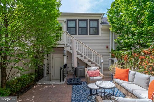 2104 Main Line Blvd, ALEXANDRIA, VA, 22301-3058 | Card Image