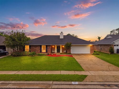 507 Southwood Dr, Bossier City, LA, 71111-2227 | Card Image