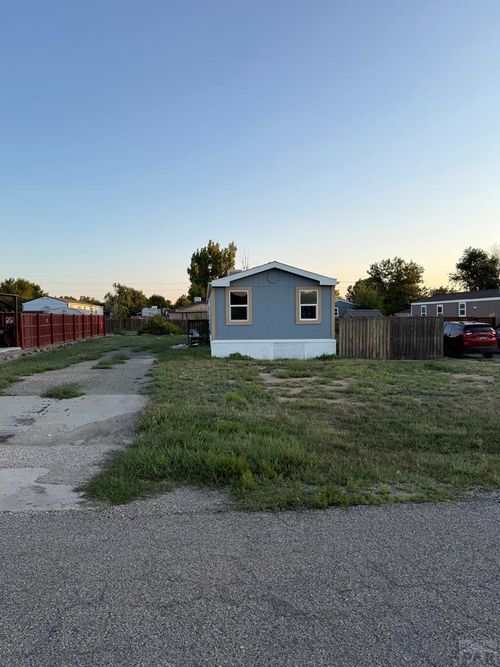129 E Countryside Dr, Pueblo West, CO, 81007-3024 | Card Image