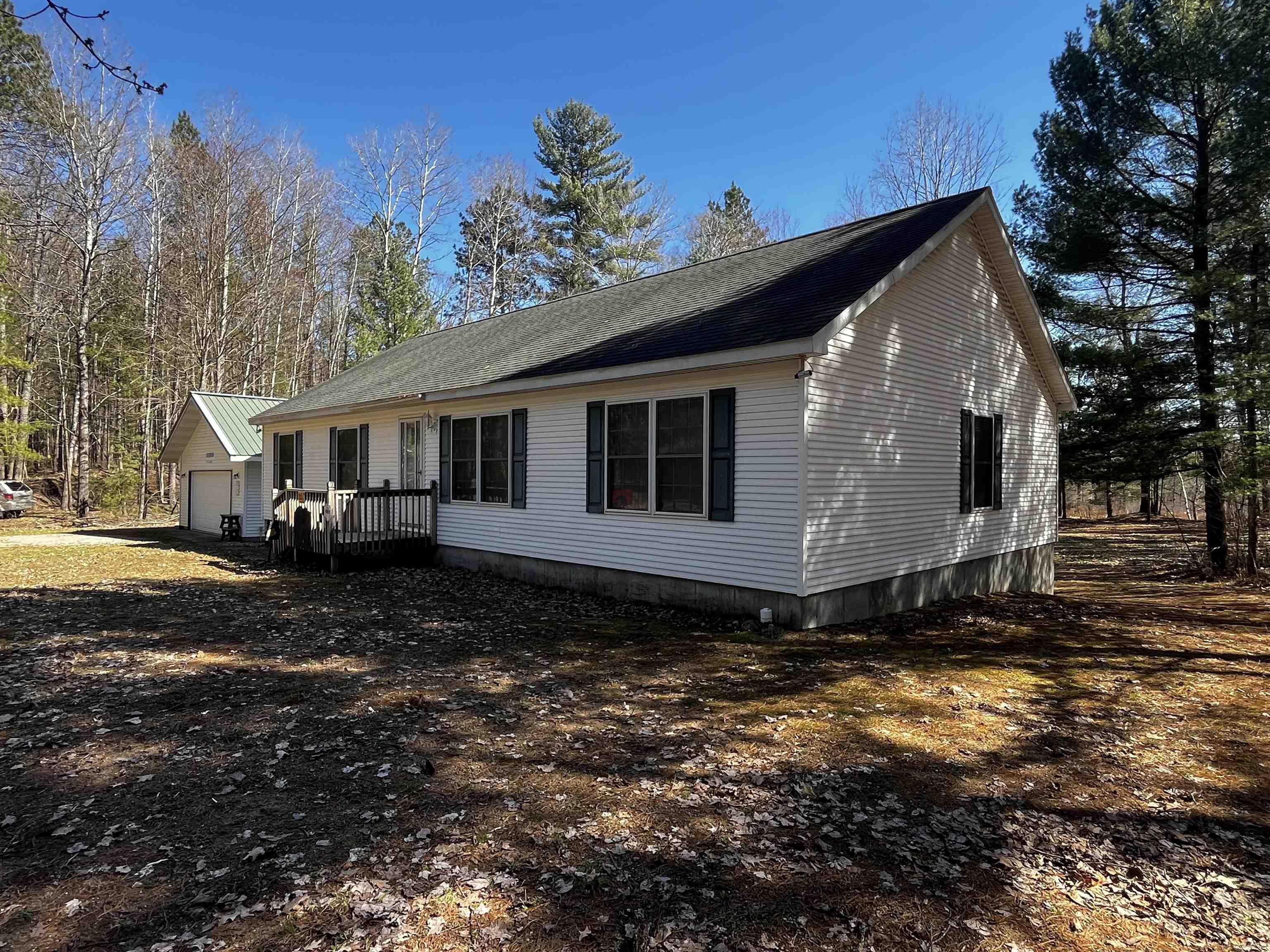 Loch Alpine Rd, Kalkaska, MI 49646