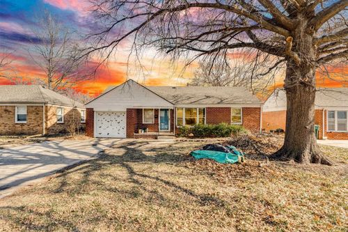 646 S Mission Rd, Wichita, KS, 67207-2032 | Card Image