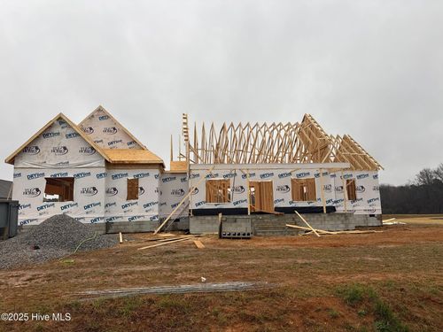 124 Prency Ln, Middlesex, NC, 27557-8686 | Card Image