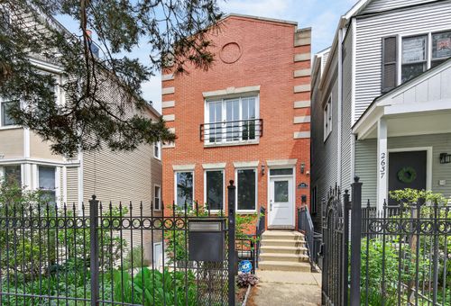 2641 N Marshfield Ave, Chicago, IL, 60614-1001 | Card Image