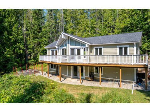 16242 Selkirk Rd, Crawford Bay, BC, V0B | Card Image