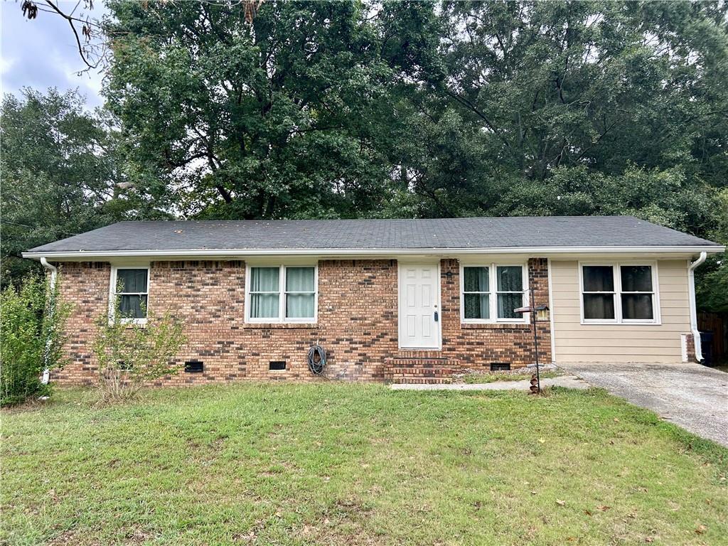 White Oak Ct, Lawrenceville, GA 30046