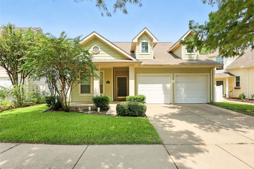 1105 Oakcrest Dr, Providence Village, TX, 76227-8592 | Card Image