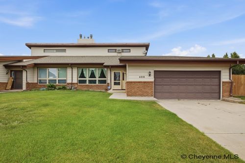 400 Manewal Dr, Cheyenne, WY, 82009 | Card Image