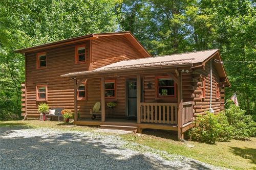 737 Trivette Cir, Sugar Grove, NC, 28679-9466 | Card Image