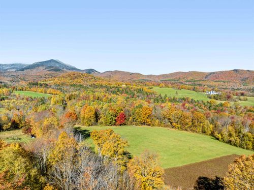 3325 Mud City Loop, Morristown, VT, 05661 | Card Image