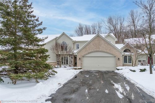 68-437 Covington Ct, Northville, MI, 48168-1554 | Card Image