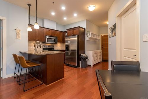 308-101 Nursery Hill Dr, View Royal, BC, V9B0H5 | Card Image