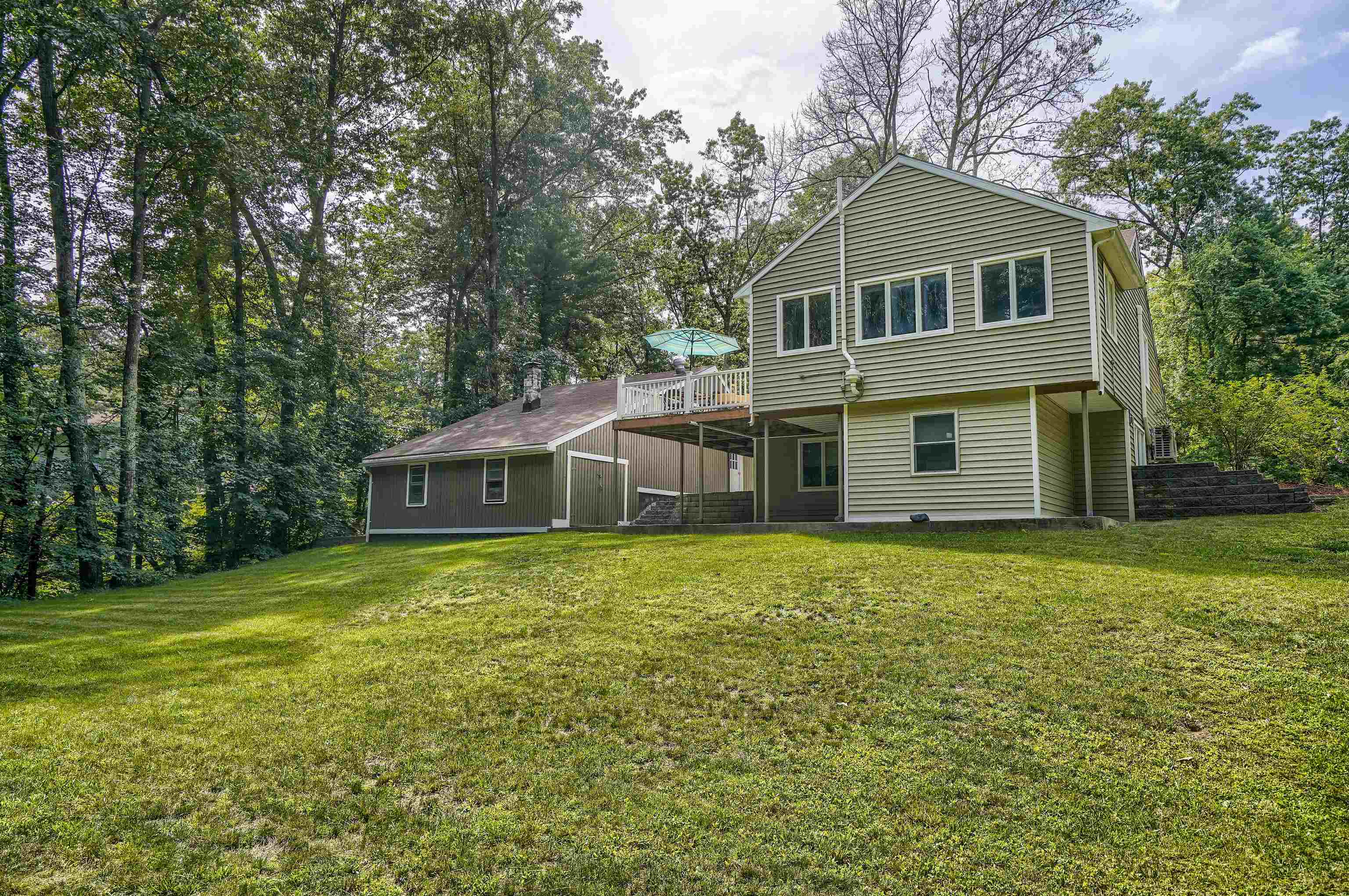 16 Pheasant, Sold in Merrimack Zoocasa