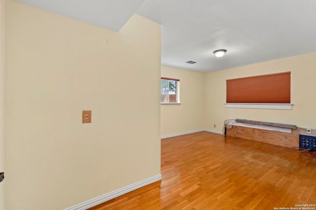 7835 Wild Eagle Rd, House other with 5 bedrooms, 3 bathrooms and null parking in San Antonio TX | Image 19