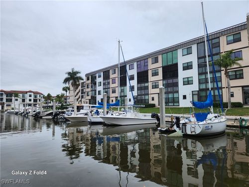 apt-307c-805 River Point Dr, NAPLES, FL, 34102-3425 | Card Image