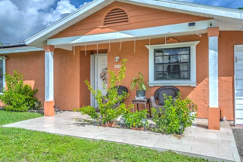 2351 Se Fruit Ave, Port St. Lucie, FL, 34952-7421 | Card Image