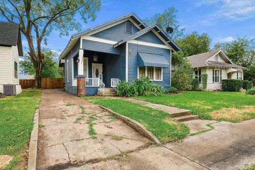 806 W Gandy St, Denison, TX, 75020-3234 | Card Image