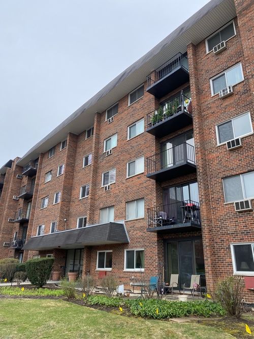 apt-3h-4721 Saint Joseph Creek Rd, Lisle, IL, 60532-1815 | Card Image
