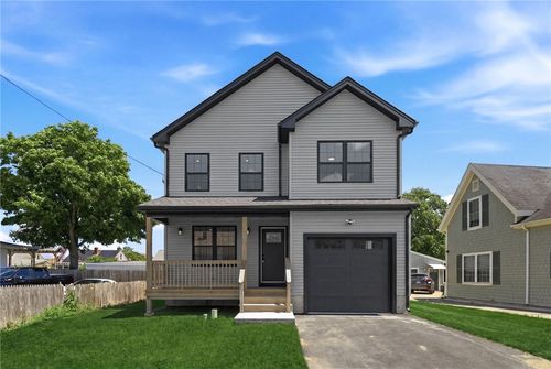 15 Legris Ave, Pawtucket, RI, 02861-2830 | Card Image