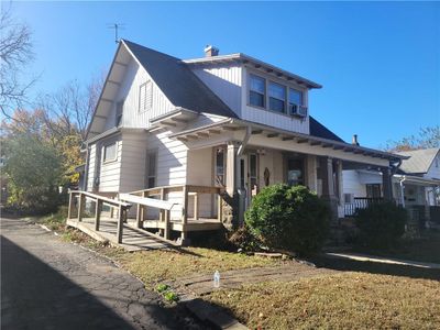 609 W 2nd Street, House other with 4 bedrooms, 2 bathrooms and null parking in Pittsburg KS | Image 2