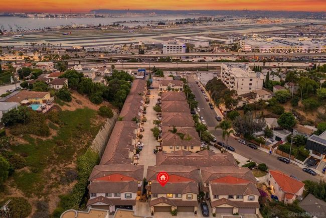 3142 Harbor Ridge Ln, Condo with 3 bedrooms, 2 bathrooms and 3 parking in San Diego CA | Image 33