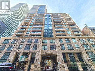 515 - 35 Hayden St, Condo with 1 bedrooms, 1 bathrooms and null parking in Toronto ON | Image 3