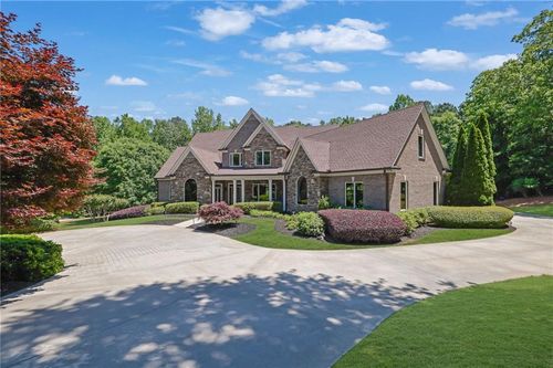 300 Edwards Brook Ln, Canton, GA, 30115-6331 | Card Image